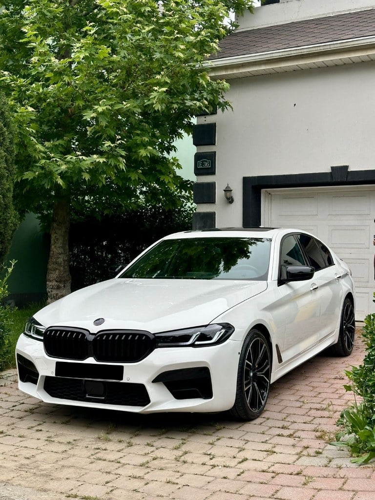 BMW G30 2021 icarəsi, Bakı