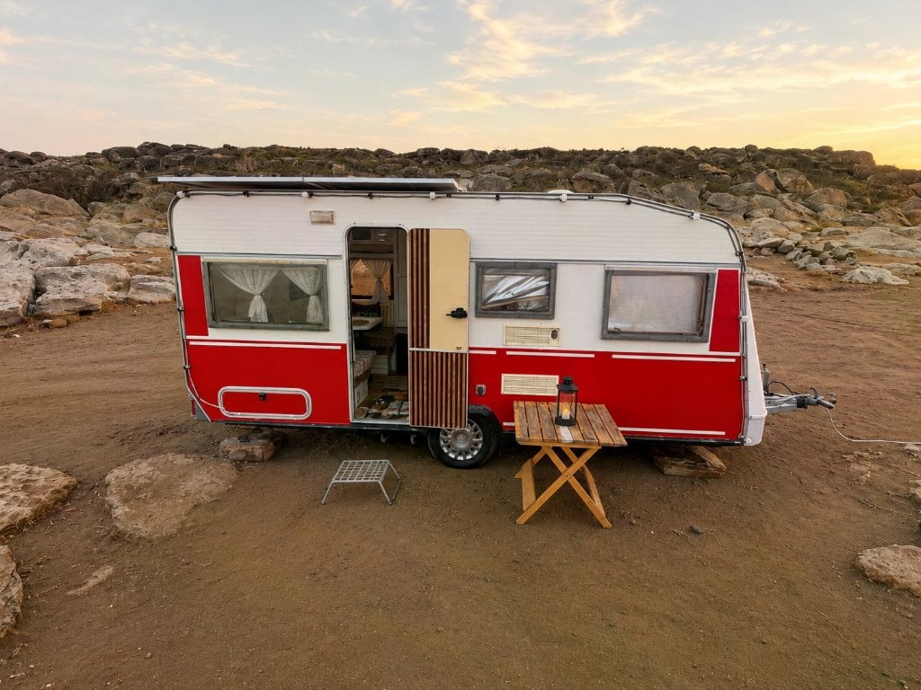 Karavan 106 2005 icarəsi, Bakı