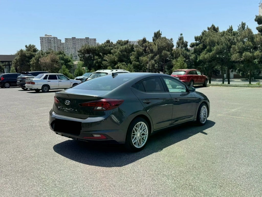 Hyundai Elantra 2020 icarəsi, Bakı