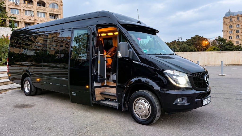 Mercedes-Benz Sprinter 2018 icarəsi, Bakı